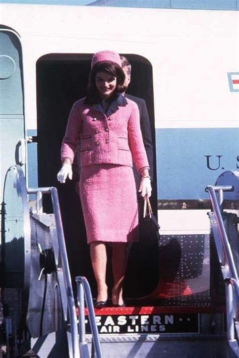 jacqueline kennedy chanel suit
